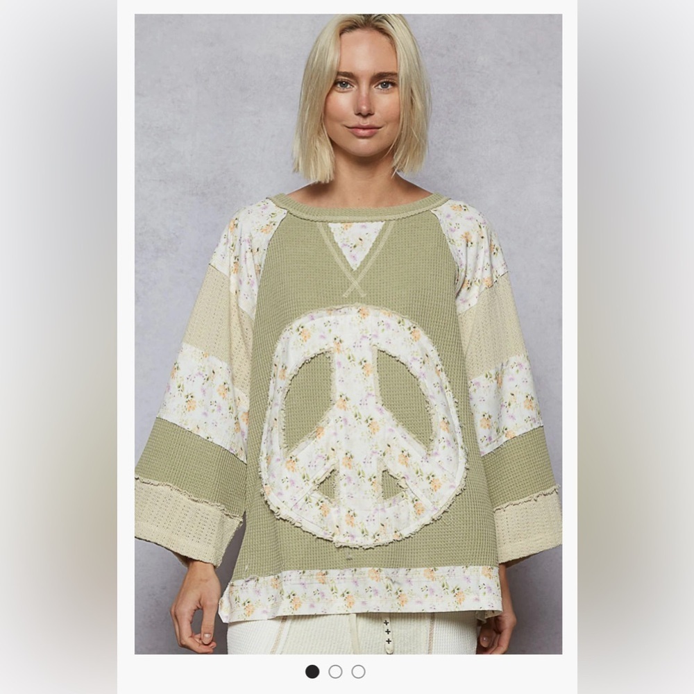 POL Oversized Peace Sign Top in Sage NWOT - Picture 2 of 4